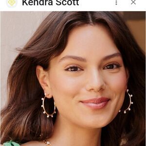 Kendra Scott Jewelry Leighton gold and white pearl hoop earrings. 1 3/4"